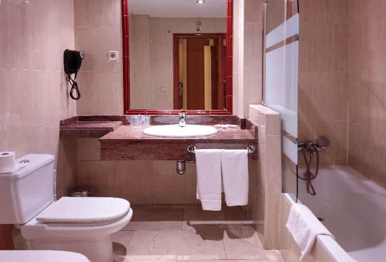 Hostal Plaza Mayor Torrejón de Ardoz Exteriér fotografie